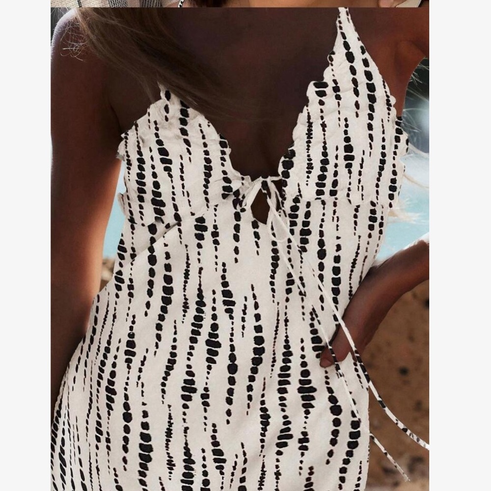 NEW CCB Black & White Dot Strappy Stretchy Maxi Lowcut Tie-Front Cutout Dress XS - Picture 5 of 10